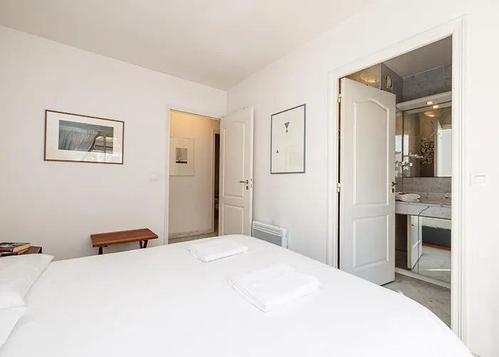 Victoria Sole & Mare